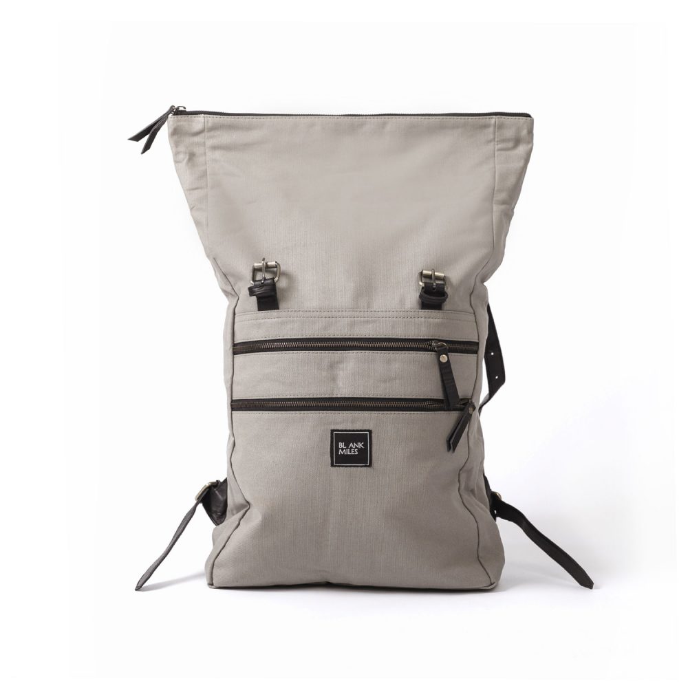 backpack-grey-blank-miles-extended